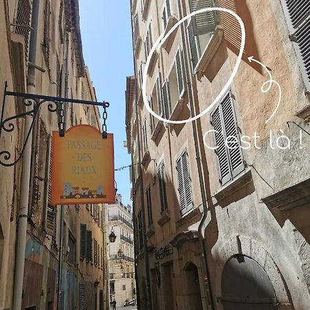 Appartement T1 proche rue des arts, du port et de l'Opéra à Toulon Extérieur photo