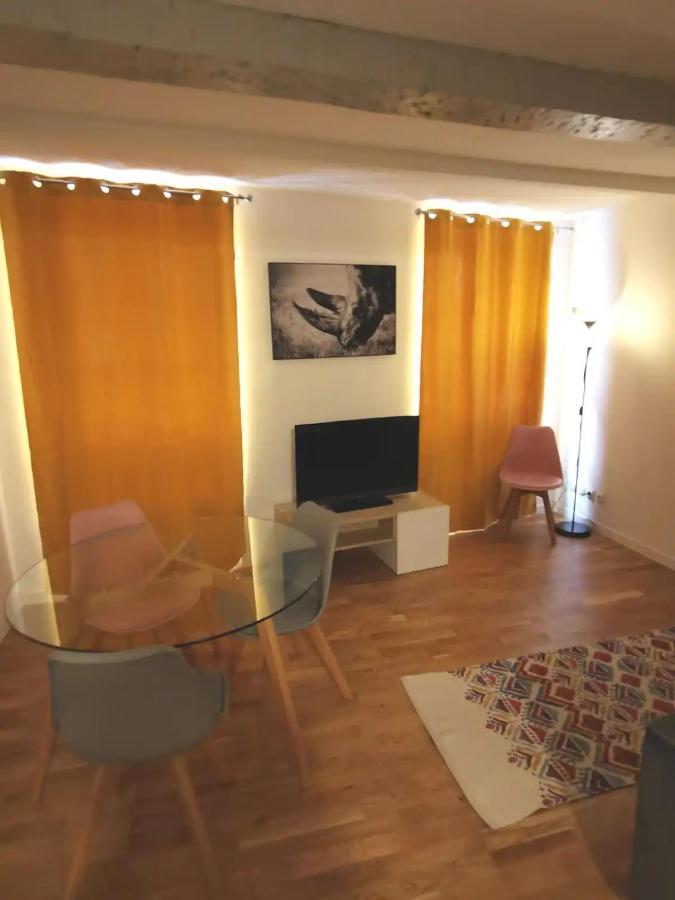 Appartement T1 proche rue des arts, du port et de l'Opéra à Toulon Extérieur photo