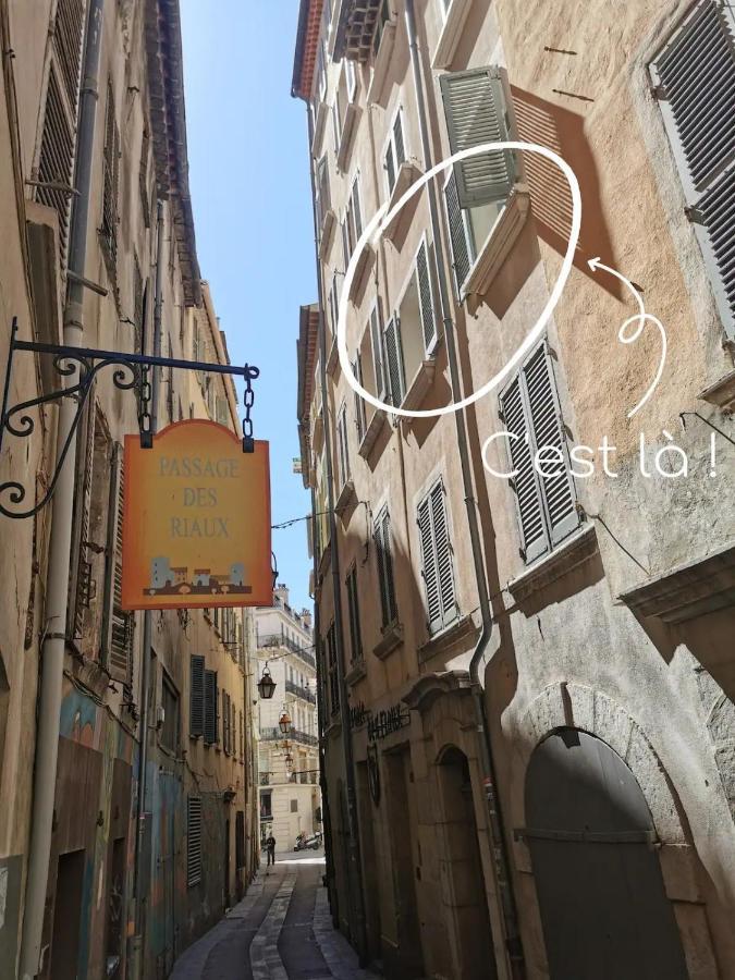 Appartement T1 proche rue des arts, du port et de l'Opéra à Toulon Extérieur photo
