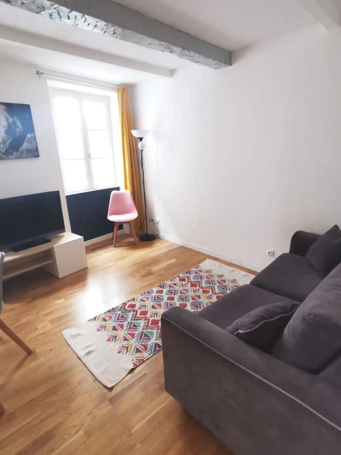 Appartement T1 proche rue des arts, du port et de l'Opéra à Toulon Extérieur photo