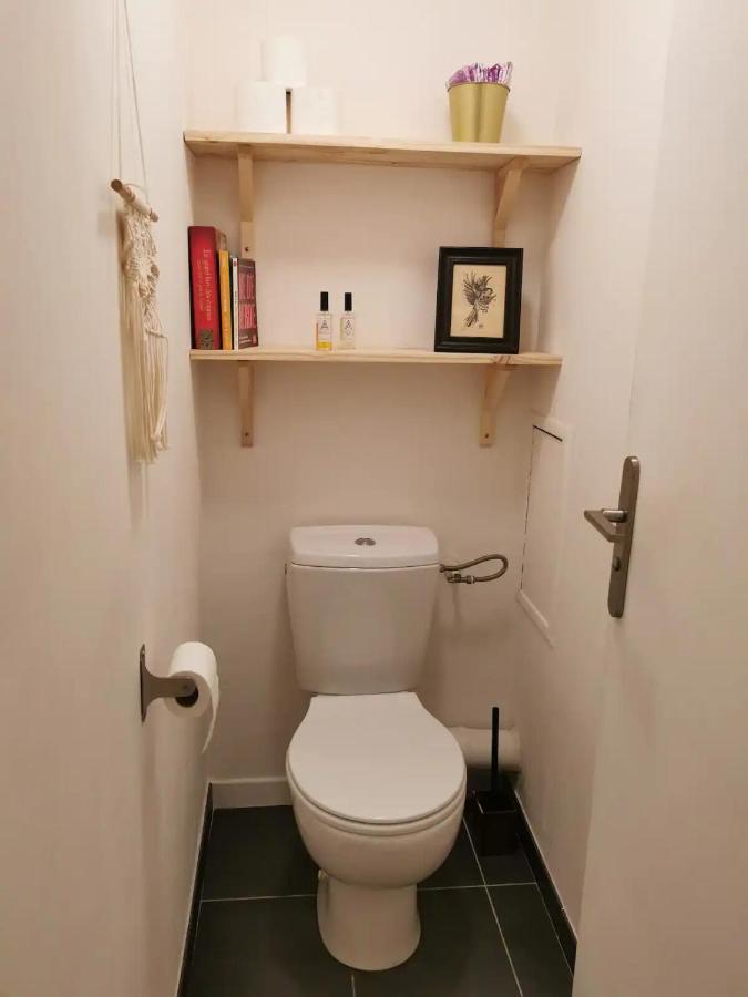 Appartement T1 proche rue des arts, du port et de l'Opéra à Toulon Extérieur photo